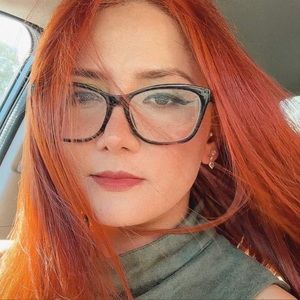 Meet your Posher, Magaly